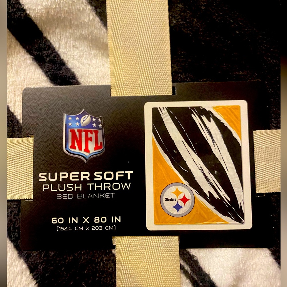 BIG COZY NEW NFL PITTSBURGH STEELERS SOFT PLUSH RASCHEL THROW BLANKET 60" X 80"